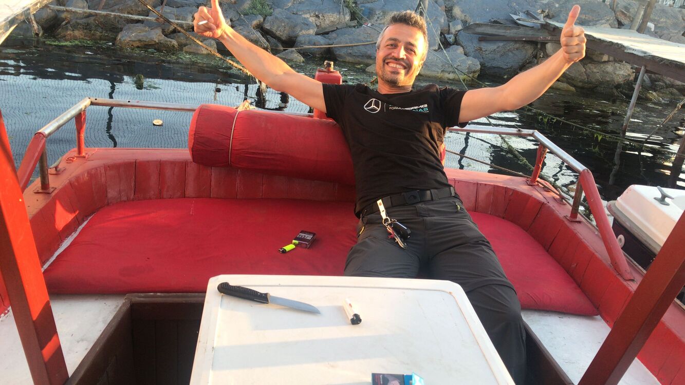  49632743  Murat, 40 ,    