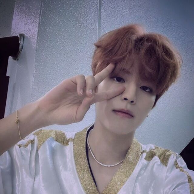  40579763  Kim Seungmin, 20 ,    