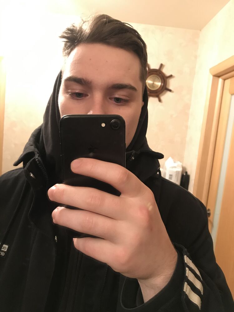  ,   Vladislav, 24 ,   ,   