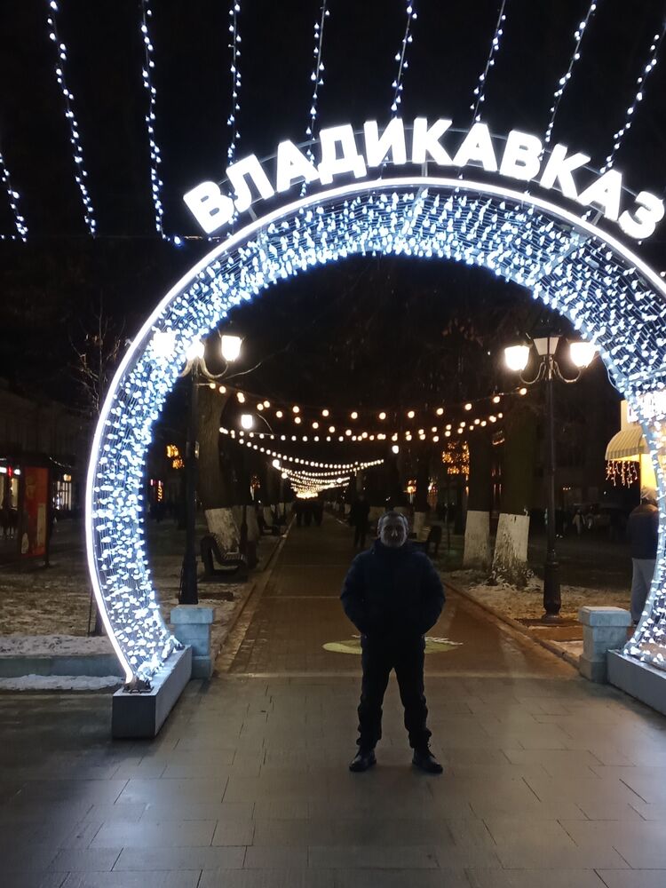  ,   Eldeniz, 47 ,   ,   , c 