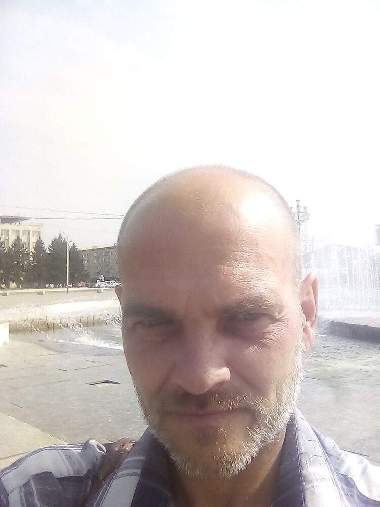  28218763  Michael, 51 ,    