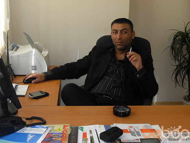  997893  Khach, 51 ,    