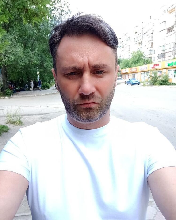  46561513  ˸, 40 ,    
