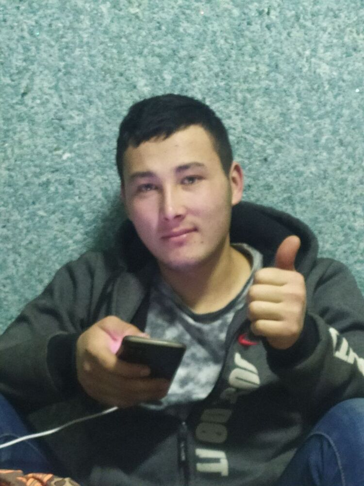  45563403  Asadullox, 24 ,    