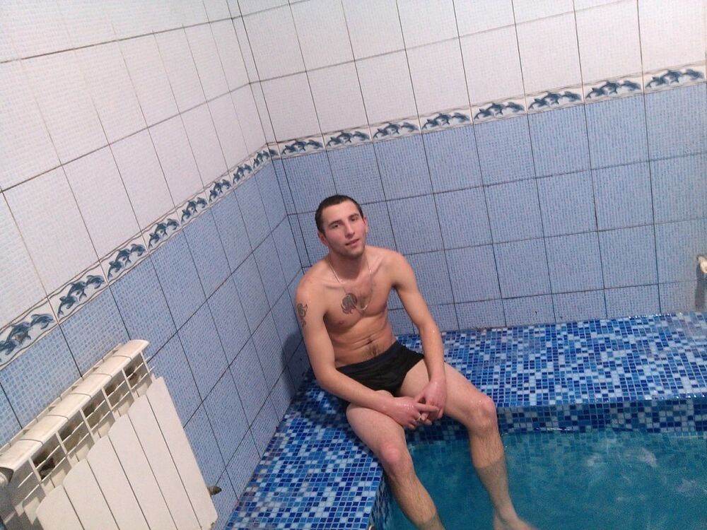  11697743  Vladimir, 34 ,    