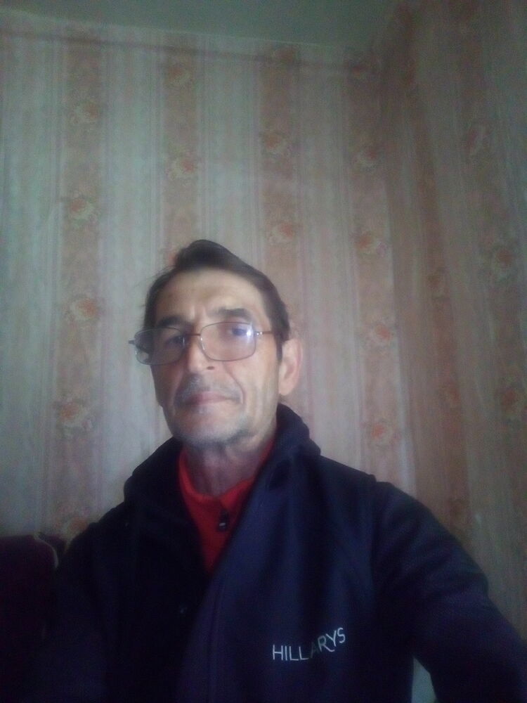  19804743  Rustam Hasan, 63 ,    