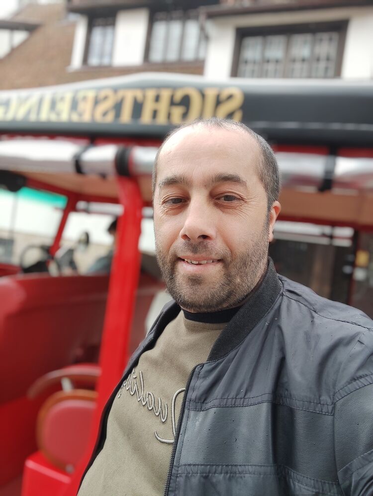  27004923  Xaqani, 38 ,    