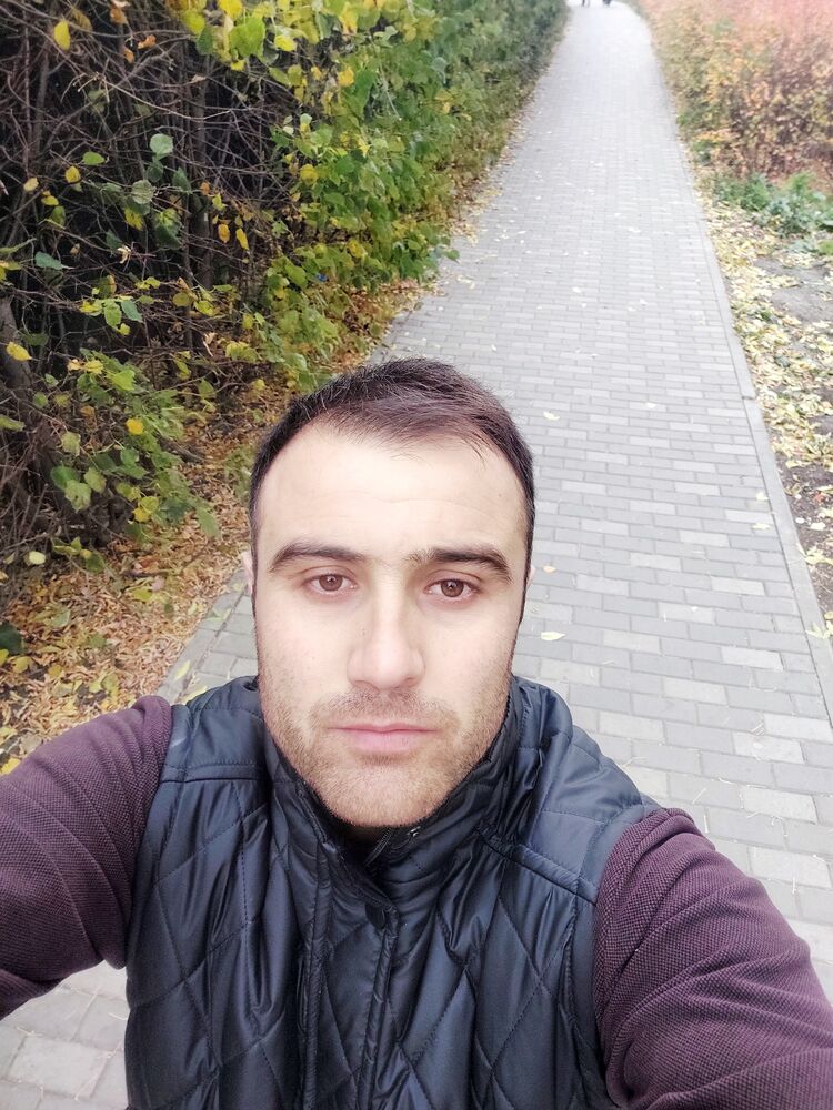  49888403  , 34 ,    