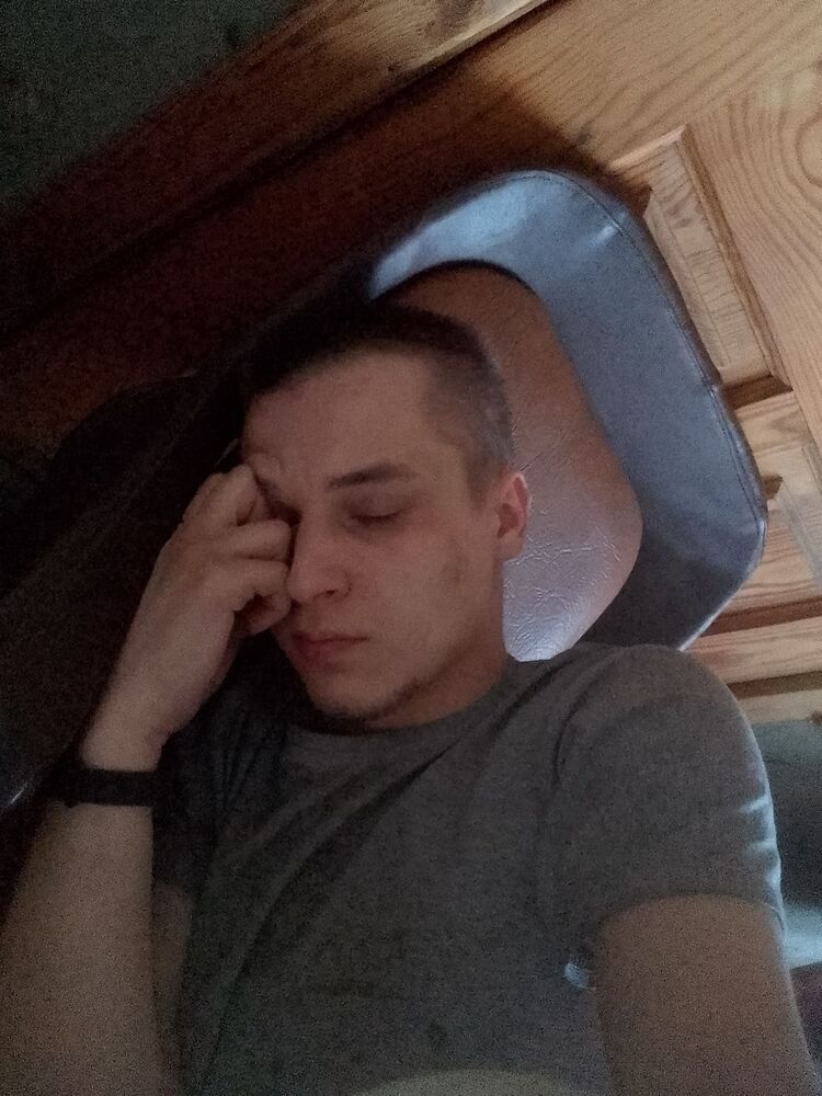  ,   Vladislav, 26 ,   ,   , c , 