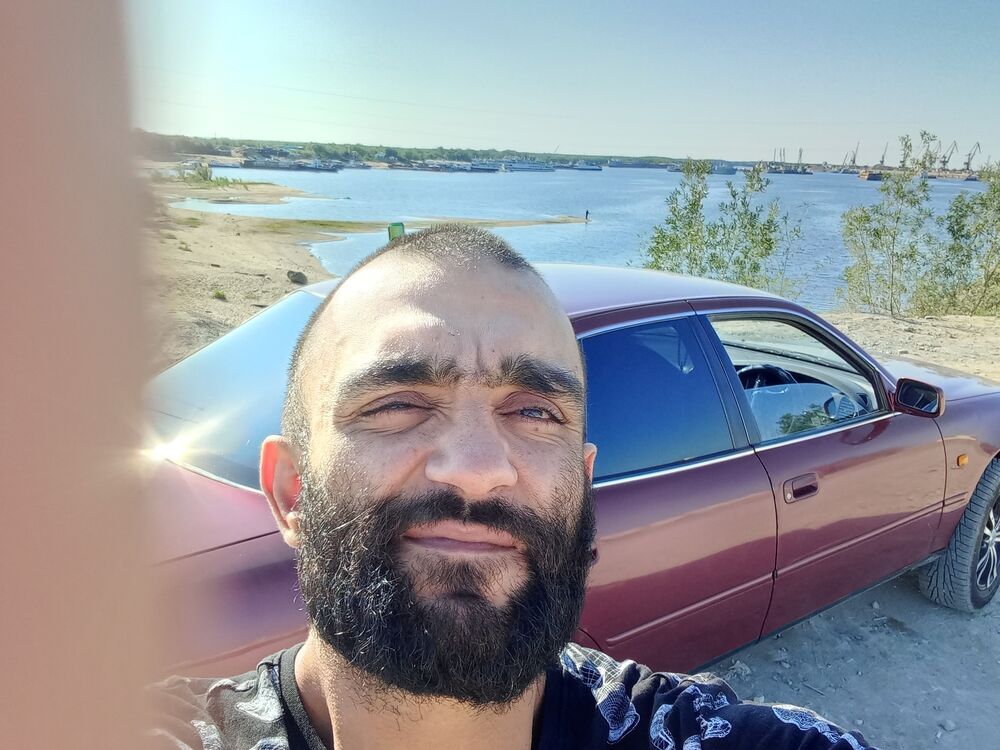  28449023  , 29 ,    