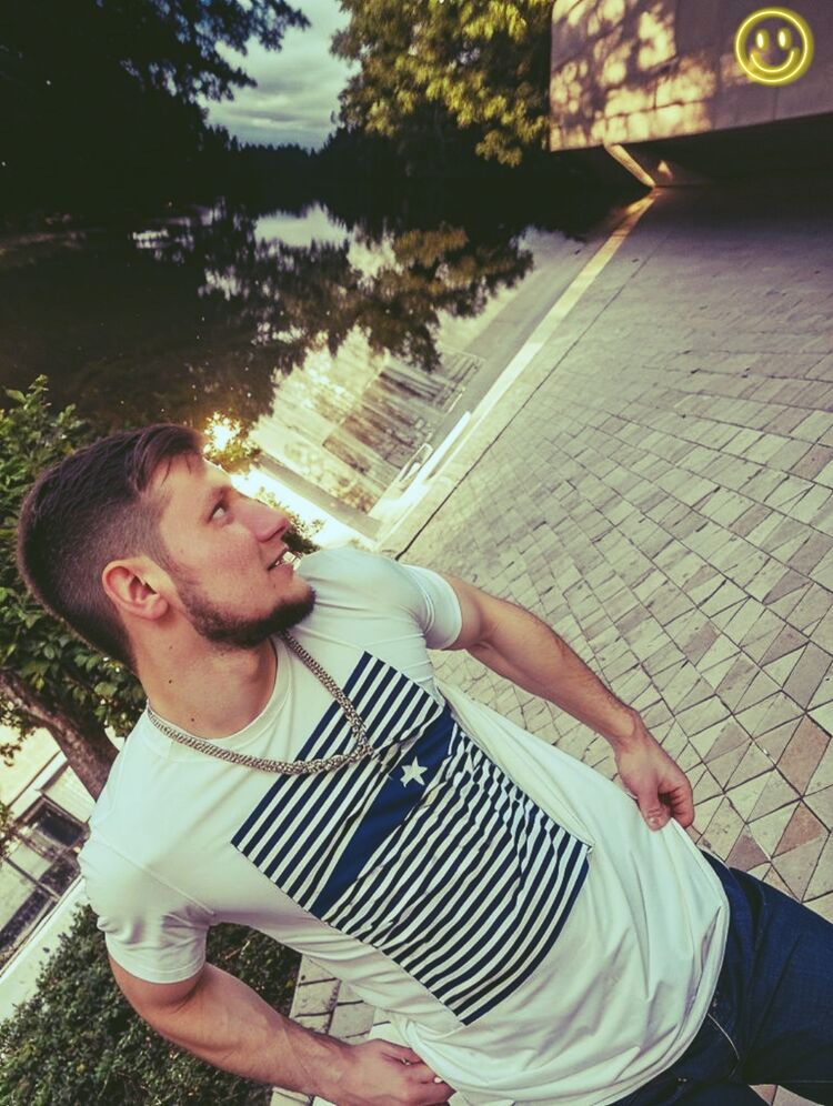  49097173  , 32 ,    -