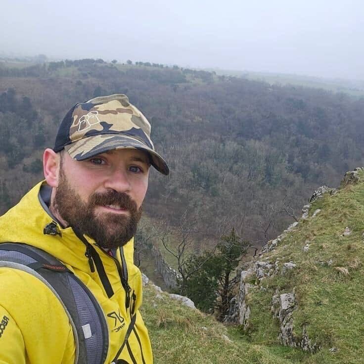  ,   Leonardo, 42 ,   c 
