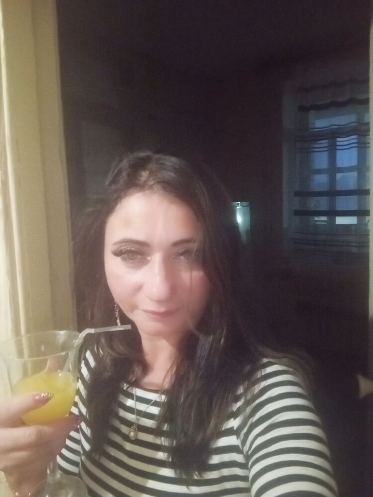  52748903  , 39 ,    