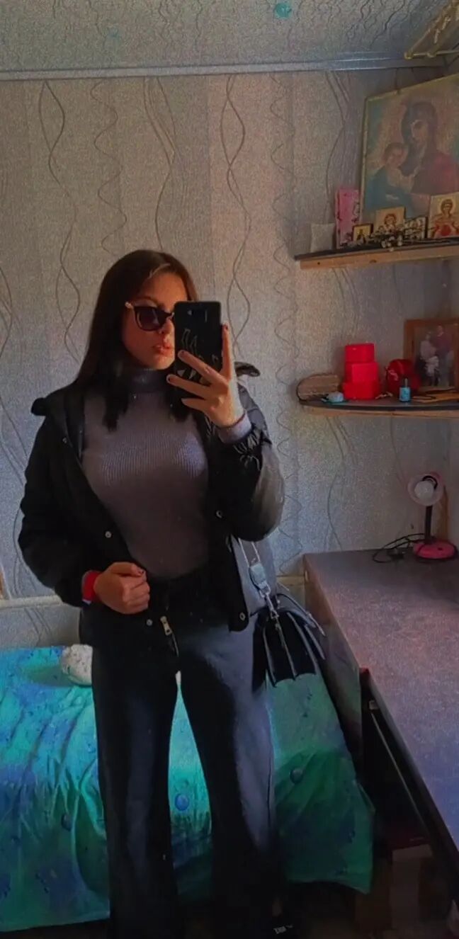  ,   Marina, 21 ,   ,   