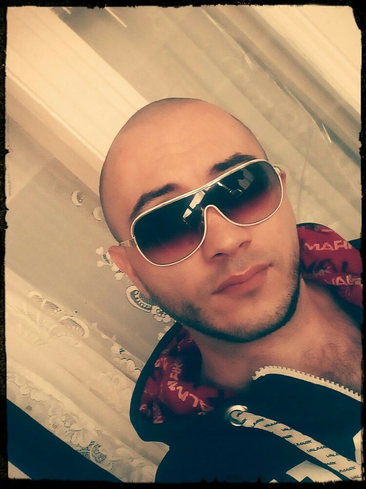  14531473  Gena, 41 ,    
