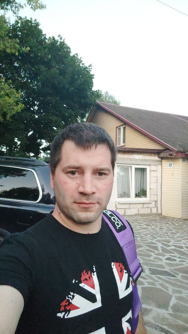  52603823  , 32 ,    