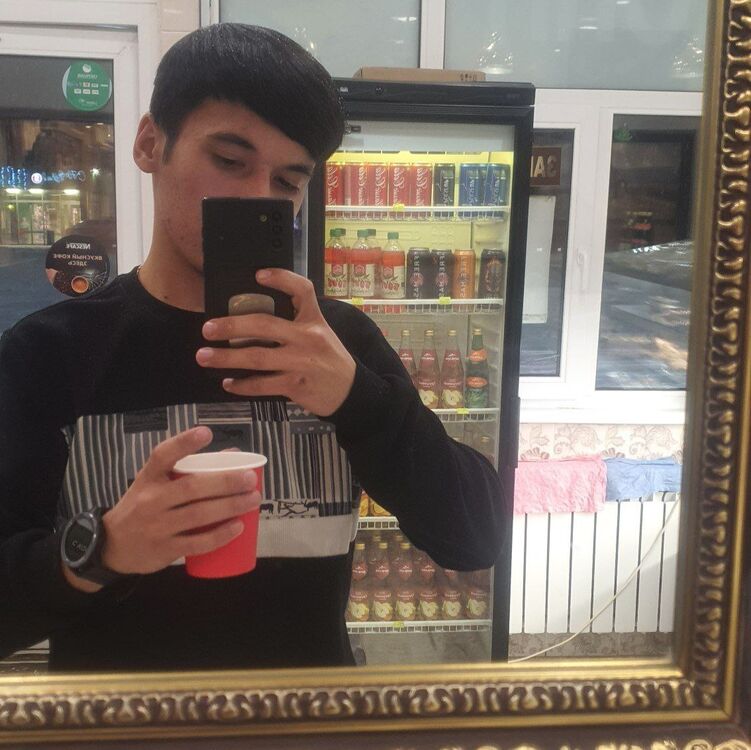 ���� 41393373 ����� Armour, 22 ����, ���� ���������� � ������