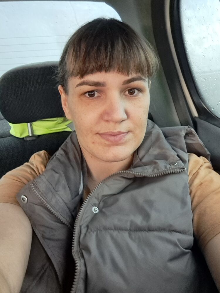  46918773  , 31 ,    