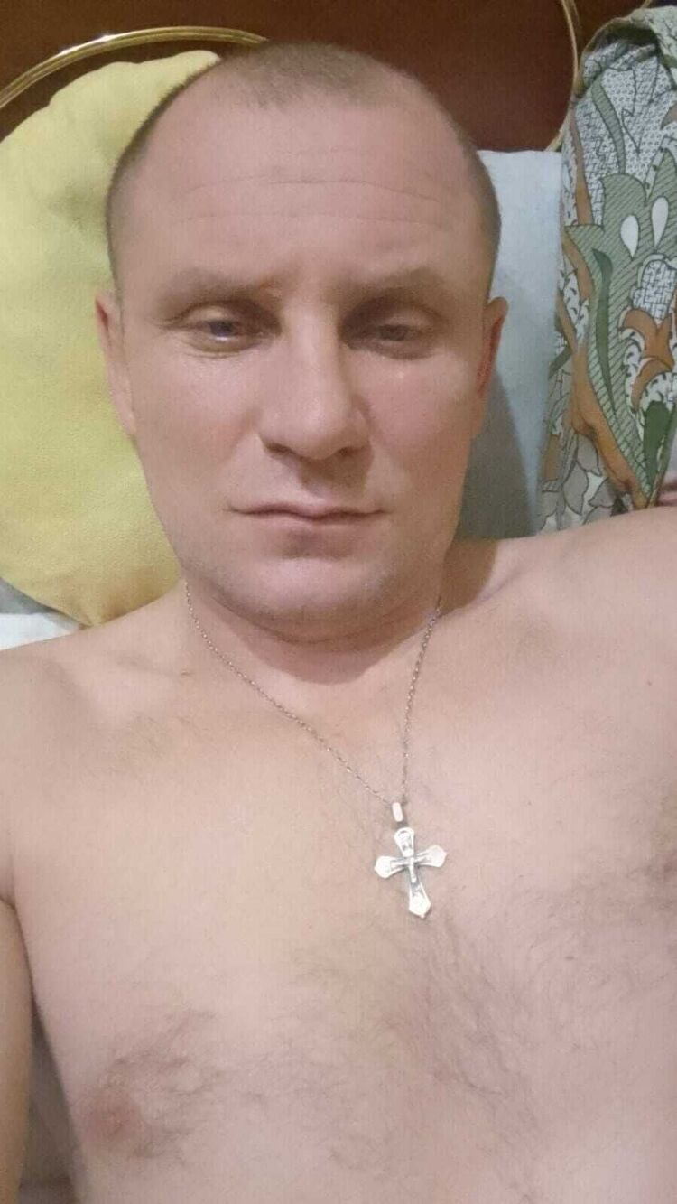  52828423  Roman, 39 ,    