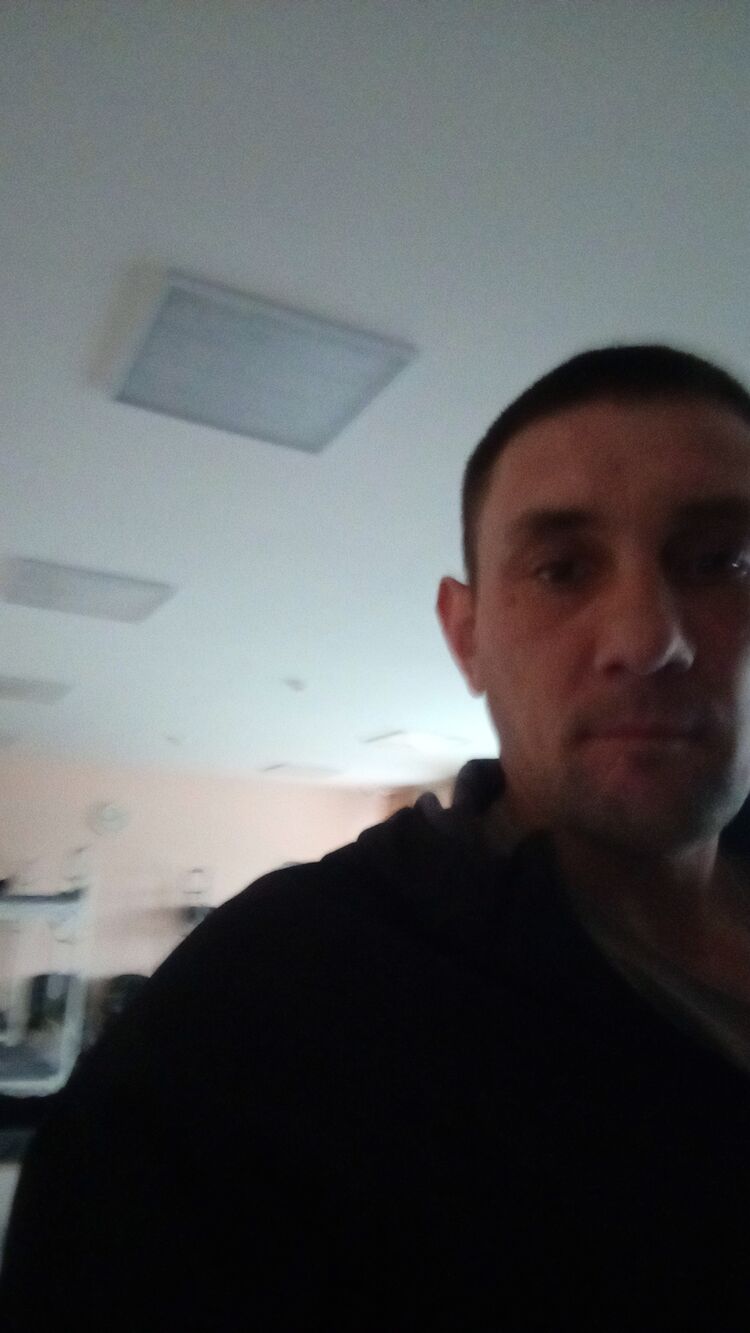  43931323  , 42 ,    
