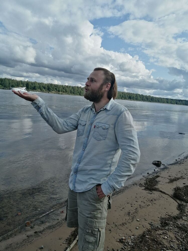  39880543  , 37 ,    -