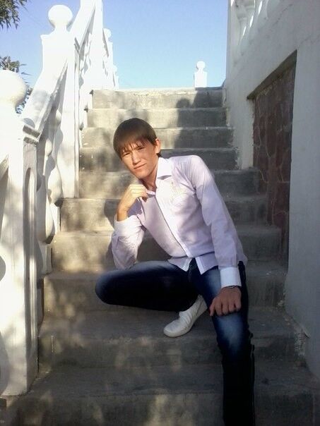  ,   Alisher, 33 ,  