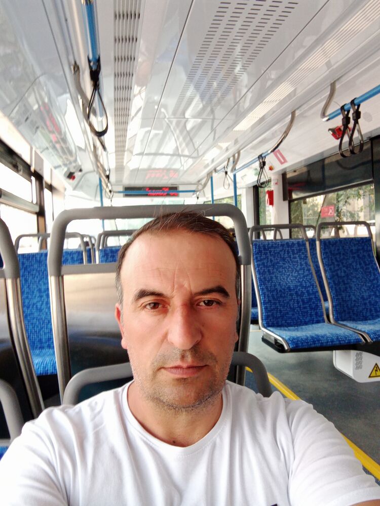 29972883  , 45 ,    