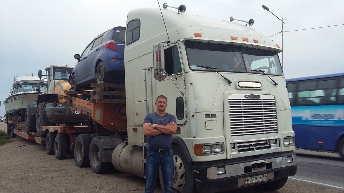  ,   Petr, 52 ,   ,   , c 