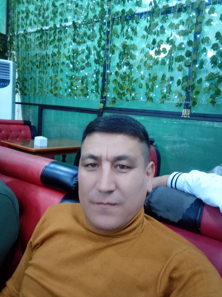  ,   David, 39 ,   ,   