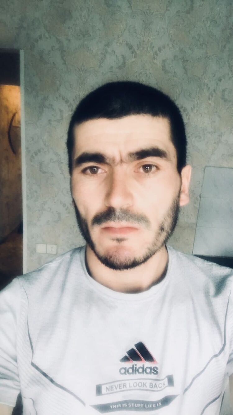  44364763  , 33 ,    