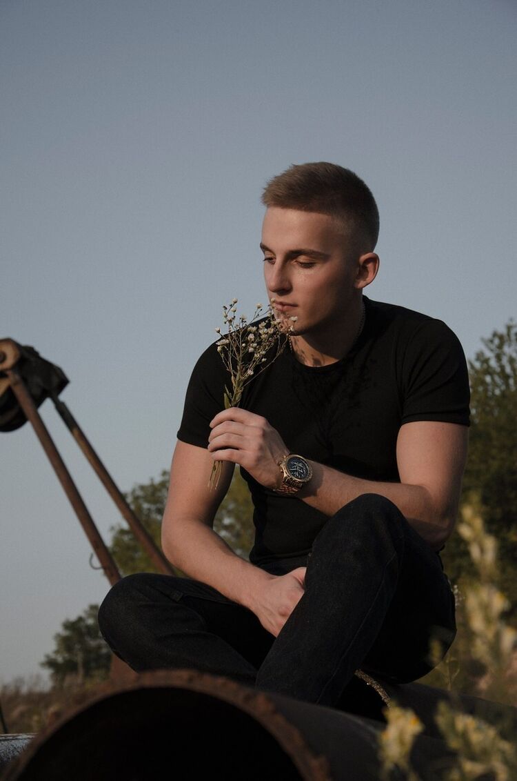  10944533  Vlad, 26 ,    
