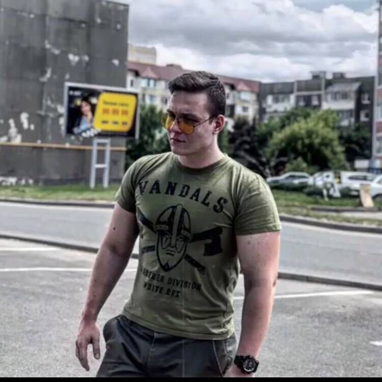  ,   Daniil, 27 ,   ,   , c , 