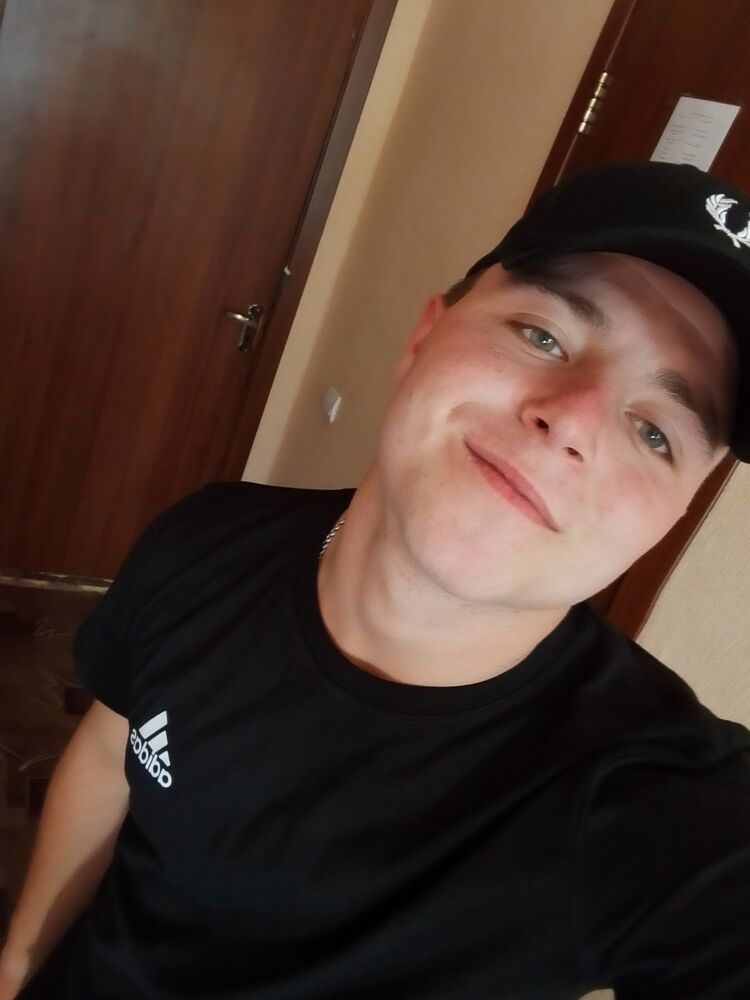  ,   Aleks, 25 ,   ,   