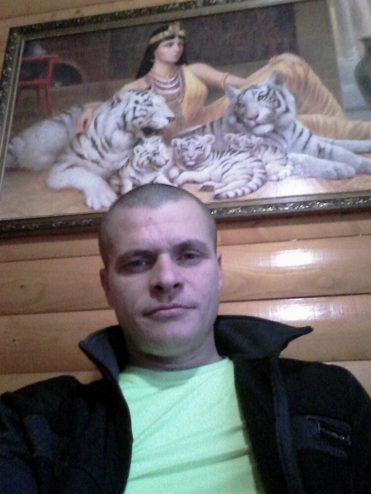  18613553  Romio, 40 ,    