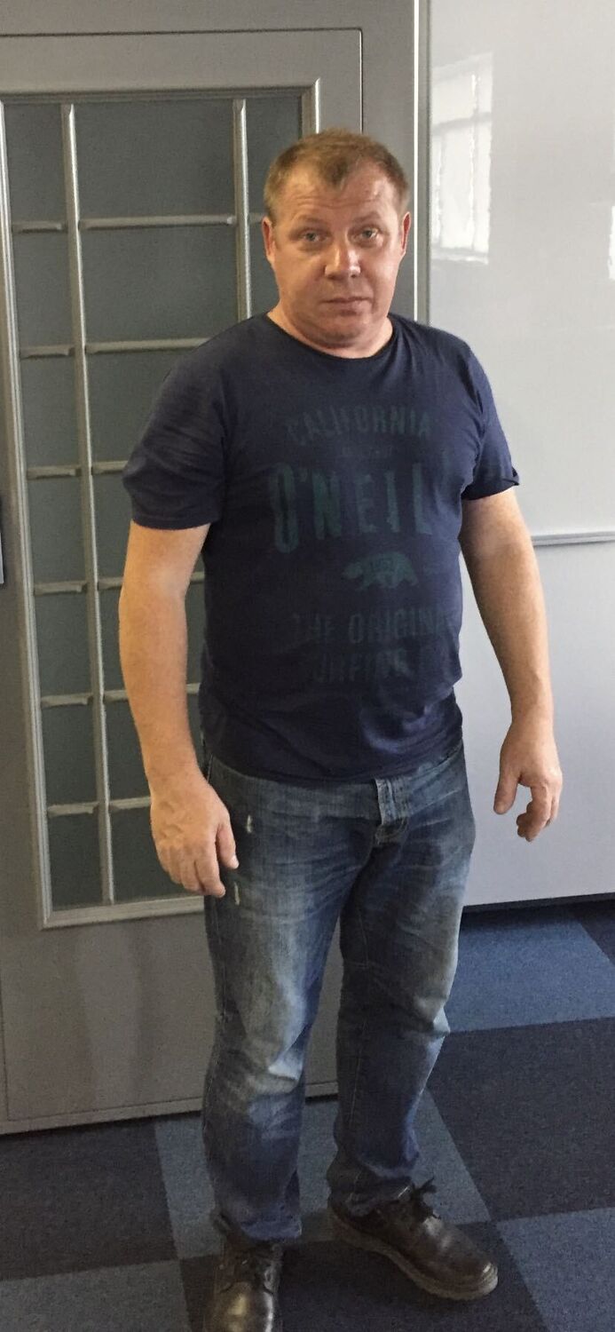  ,   Sergio, 44 ,   ,   , c 