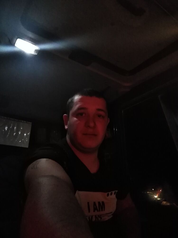  14977843  , 29 ,    