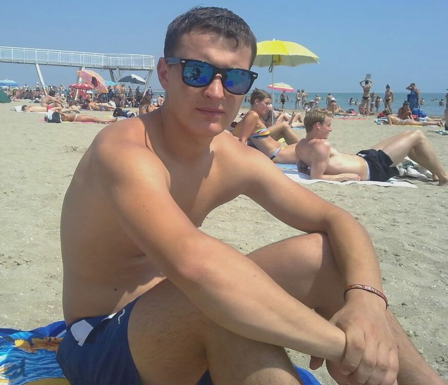  ,   Andrei, 34 ,   ,   , c 