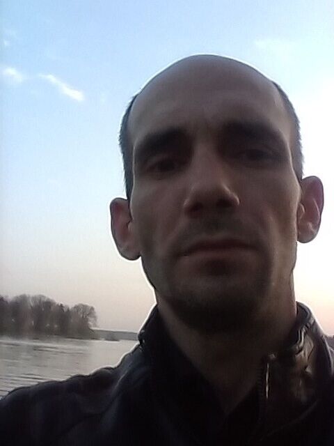  51746463  , 37 ,    -
