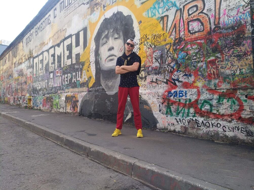  54220643  Max Merkysh, 35 ,    