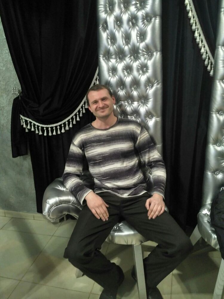  15477283  Alex, 37 ,    