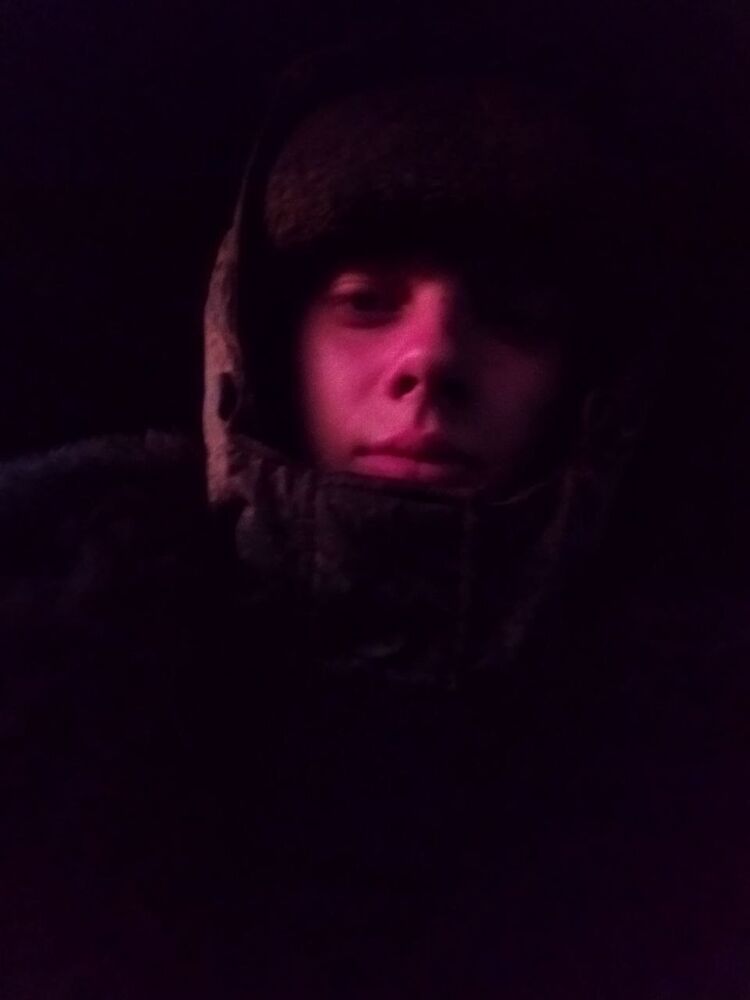  37725263  , 24 ,    