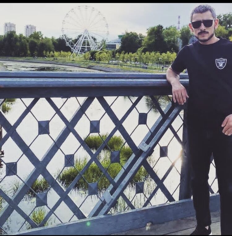  53256323  Dragon, 29 ,    