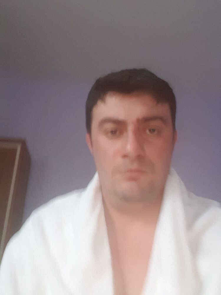  49612943  Edgar, 38 ,    