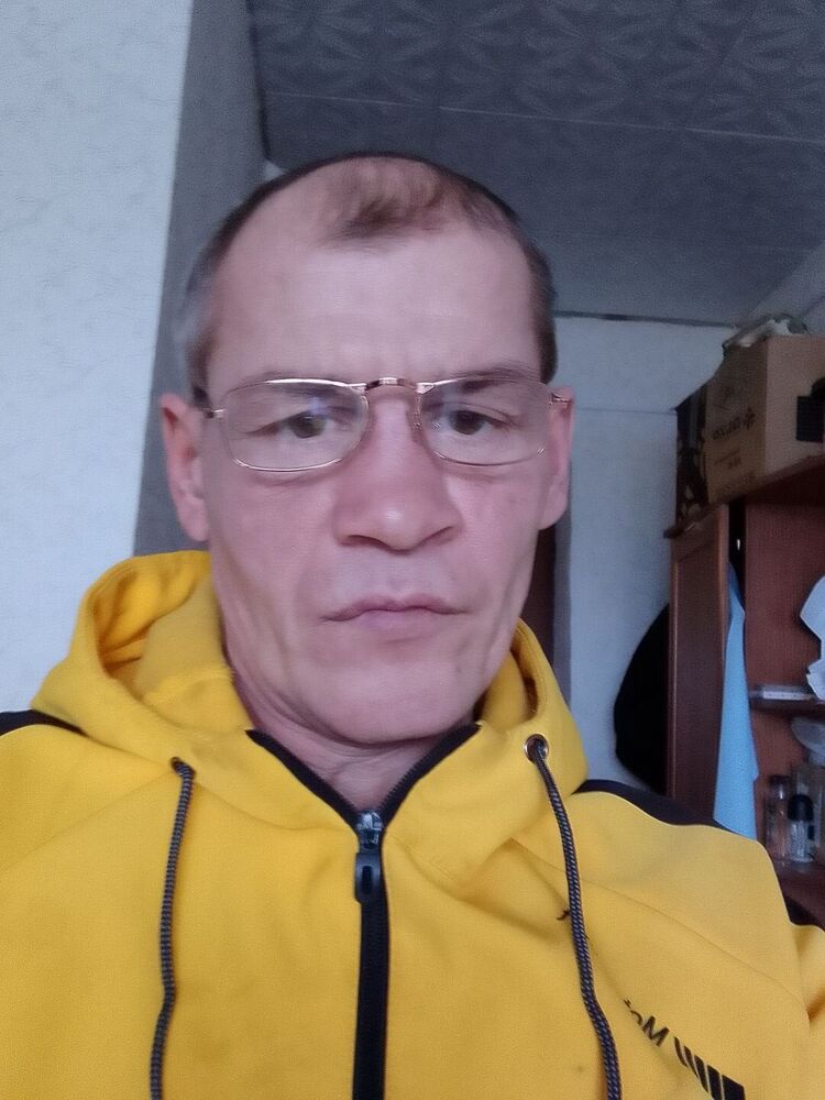  40580873  , 49 ,    