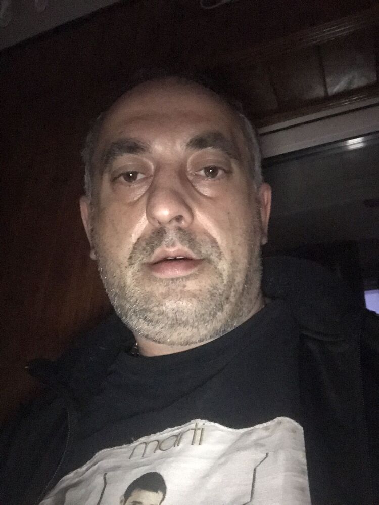  32537973  , 40 ,     
