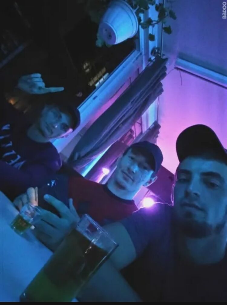  46695853  , 29 ,    