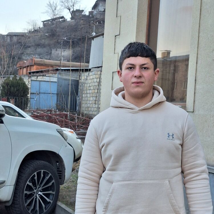 49958793  , 20 ,    
