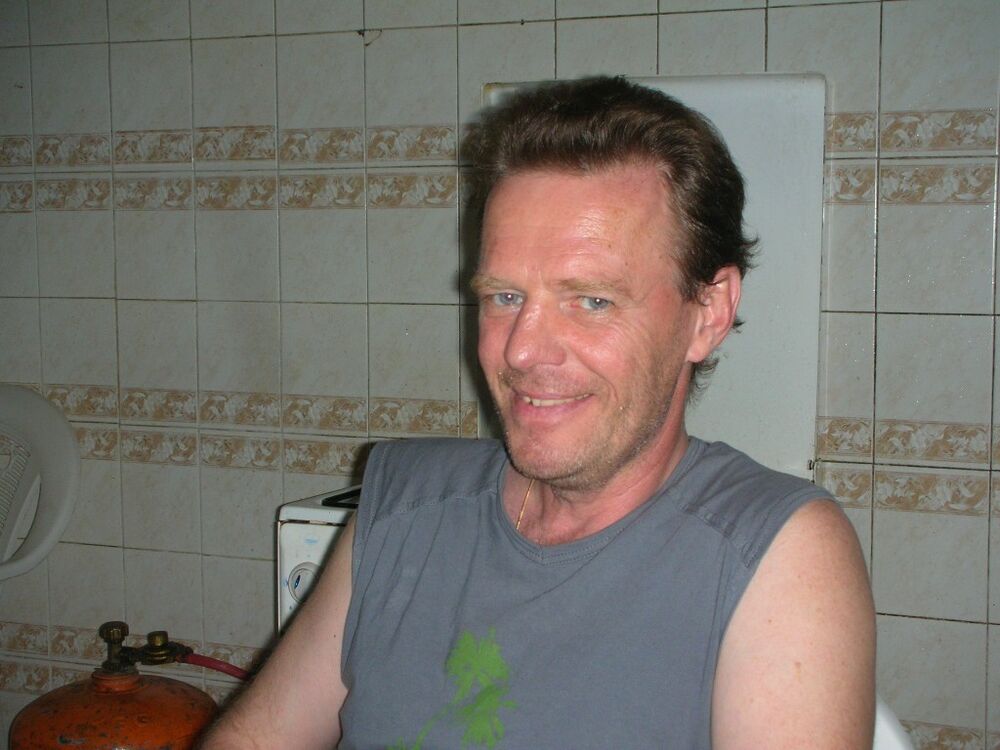  7318913  Dmitry, 57 ,    