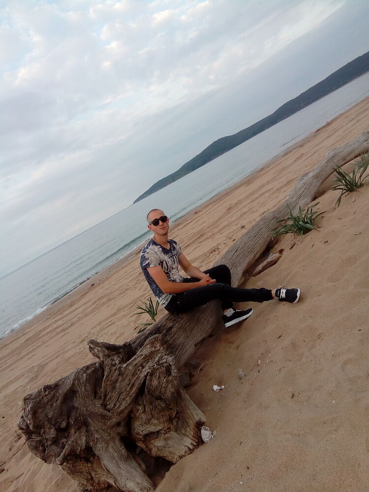  ,   Maks, 28 ,   ,   , c 