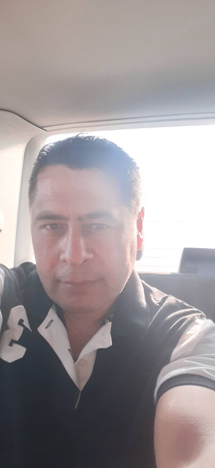  39824423  COSKUN, 47 ,    